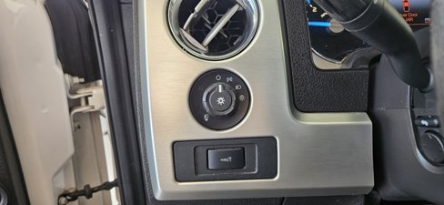 Used 2013 Ford F150 Platinum image 26