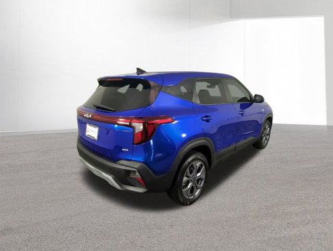 Used 2024 Kia Seltos LX image 14