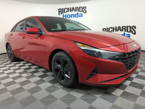 Used 2023 Hyundai Elantra SEL image 6