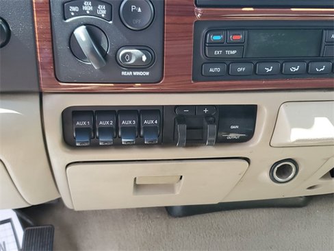Used 2007 Ford F350 Lariat image 19