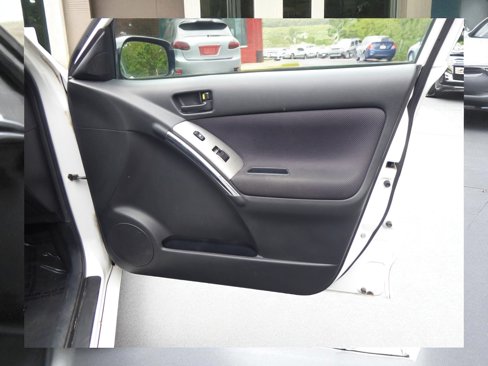 Used 2003 Pontiac Vibe w/ Power Group Value Package image 18