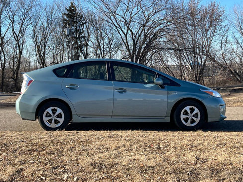 Used 2012 Toyota Prius Three image 4
