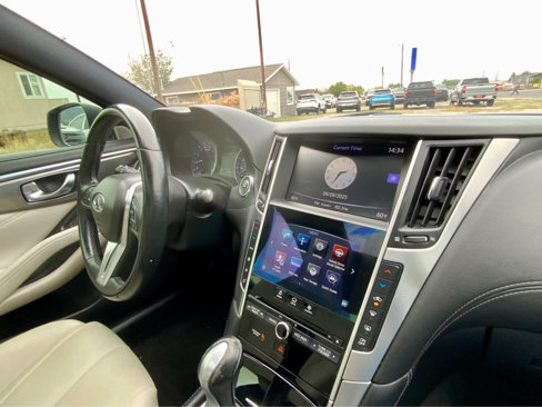 Used 2017 INFINITI Q60 w/ Premium Package image 38