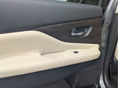 Used 2021 Nissan Murano Platinum w/ Cargo Package image 27