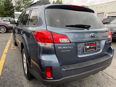 Used 2013 Subaru Outback 2.5i Premium w/ All-Weather Pkg image 9