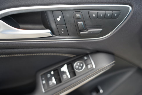 Used 2014 Mercedes-Benz CLA 250 image 28