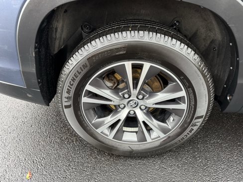 Used 2019 Toyota Highlander LE image 10