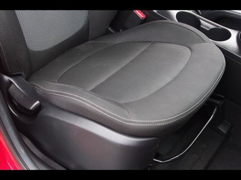 Used 2019 Kia Soul + image 12