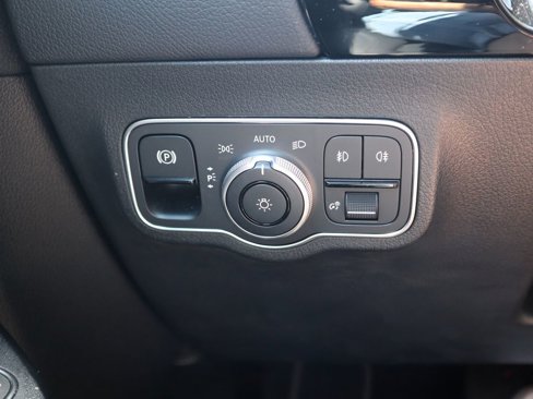 Certified 2022 Mercedes-Benz GLA 250 4MATIC image 23