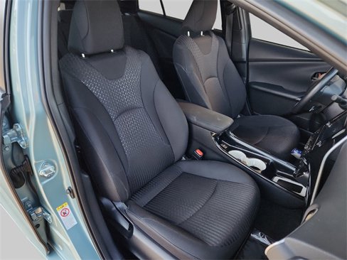 Used 2016 Toyota Prius Three image 31