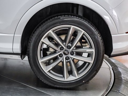 New 2025 Audi Q3 2.0T Premium image 12