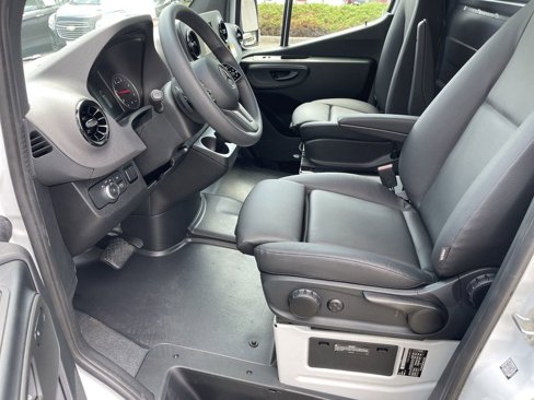New 2024 Mercedes-Benz Sprinter 2500 image 6