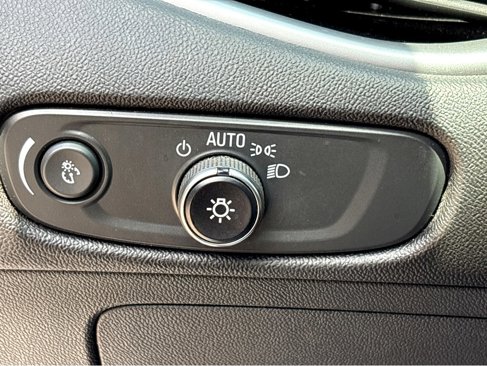 Used 2024 Chevrolet Malibu LT image 12