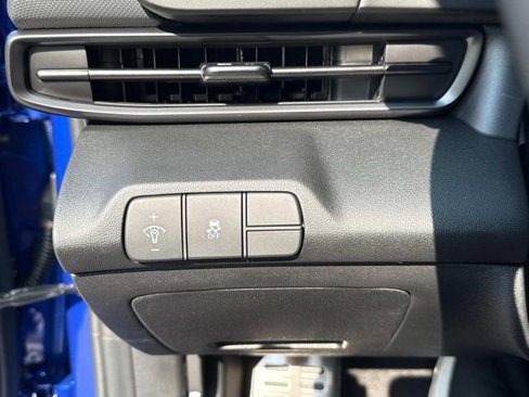 New 2025 Hyundai Elantra Sport image 30