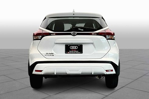 Used 2021 Nissan Kicks S image 4