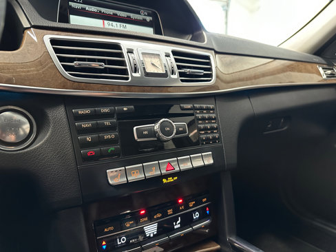 Used 2014 Mercedes-Benz E 350 Sedan image 39