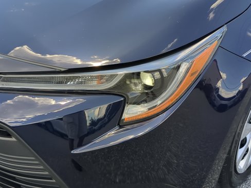 Used 2023 Toyota Corolla LE image 18