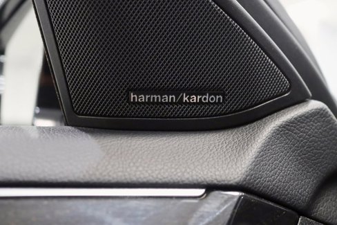 Used 2016 Mercedes-Benz E 350 4MATIC Sedan image 32
