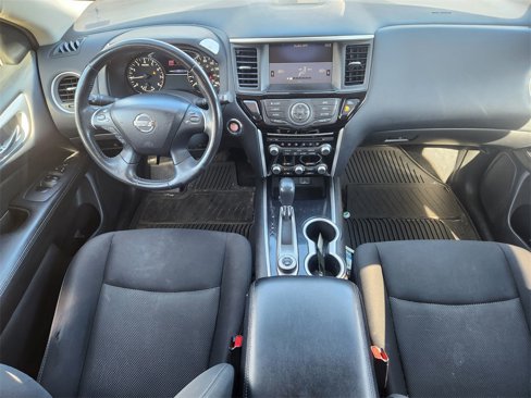 Used 2018 Nissan Pathfinder SV image 10