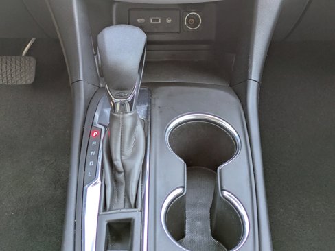 Used 2022 Chevrolet Equinox LS image 19