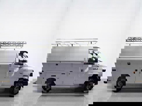 Used 2015 Ford E-350 and Econoline 350 Super Duty image 4