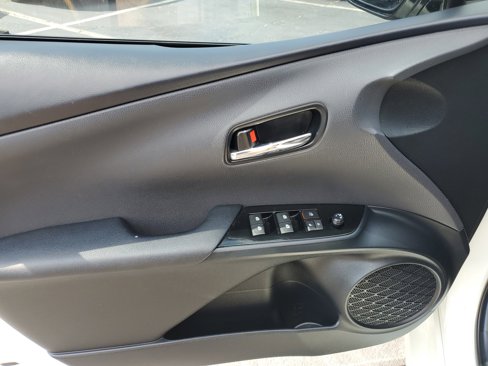 Used 2016 Toyota Prius Four image 21