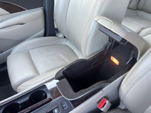 Used 2014 Buick LaCrosse Leather image 28