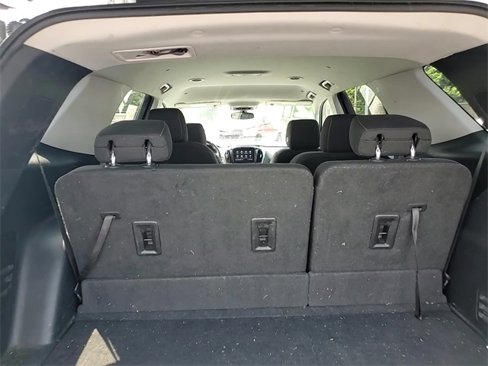 Used 2021 Chevrolet Traverse LT image 27