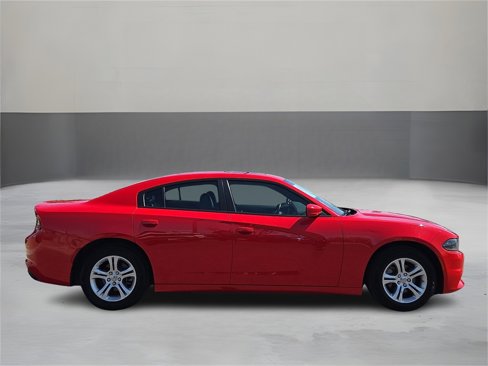 Used 2022 Dodge Charger SXT w/ Leather Interior Group image 5