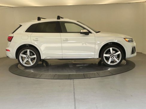 Used 2021 Audi SQ5 Premium w/ Convenience Package image 8