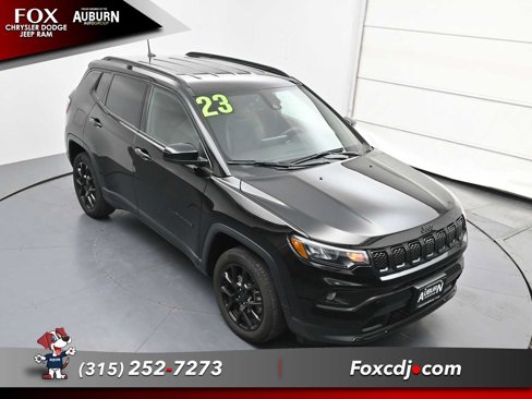 Used 2023 Jeep Compass Latitude w/ Convenience Group image 23