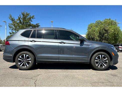 Used 2024 Volkswagen Tiguan S image 3