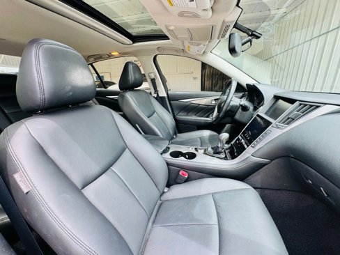 Used 2016 INFINITI Q50 Premium image 17
