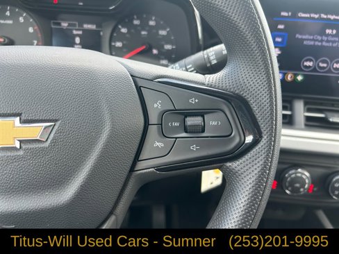 Used 2024 Chevrolet Trax LS w/ LS Convenience Package image 18