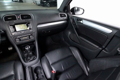 Used 2013 Volkswagen Golf R 4-Door image 9