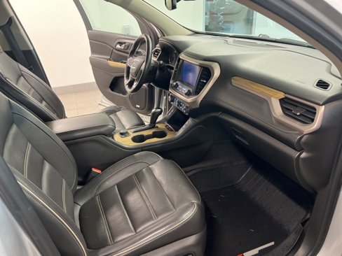 Used 2018 GMC Acadia Denali w/ Technology Package image 20