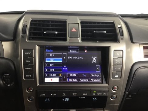 Used 2019 Lexus GX 460 image 23