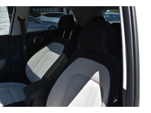 New 2025 Hyundai Venue SEL image 27