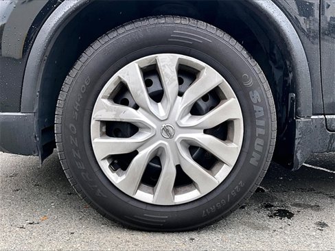 Used 2019 Nissan Rogue S image 9