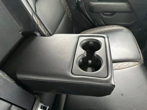 Used 2021 Jeep Wrangler Unlimited Sahara image 34