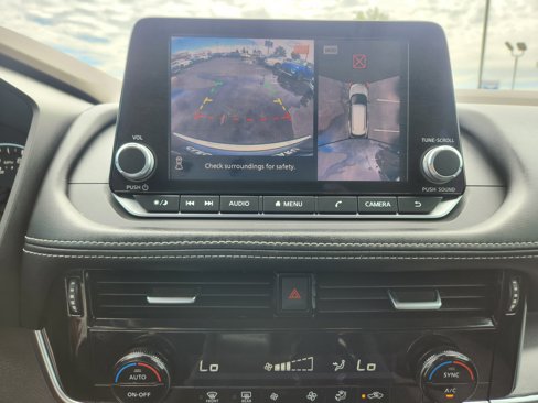 Used 2021 Nissan Rogue SV image 29