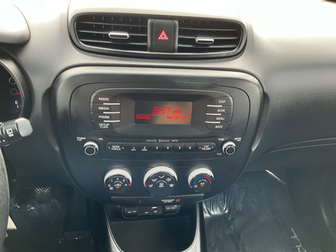 Used 2016 Kia Soul image 17