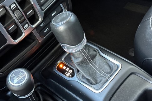 Used 2023 Jeep Wrangler Unlimited Sahara image 22