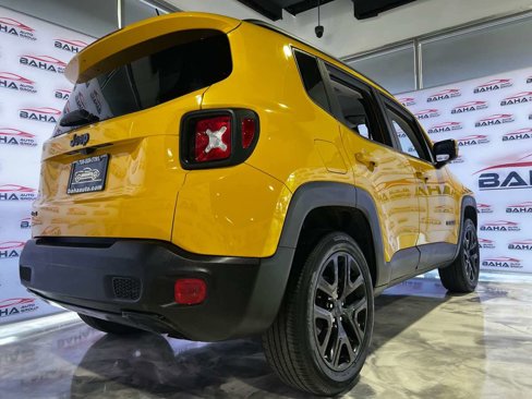 Used 2017 Jeep Renegade Altitude image 31