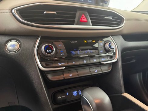 Used 2020 Hyundai Santa Fe SEL w/ Convenience Package image 23