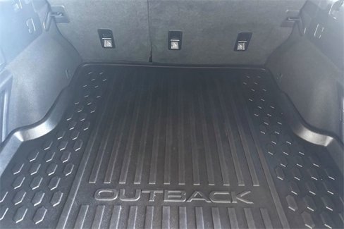 Used 2021 Subaru Outback Premium image 26
