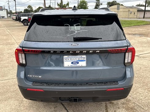 New 2025 Ford Explorer Active image 5