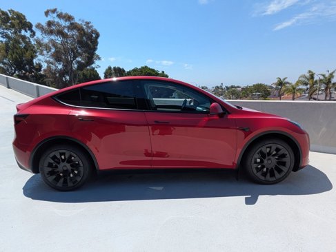Used 2021 Tesla Model Y Long Range image 8