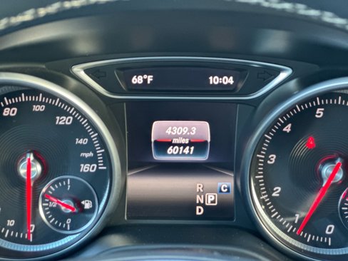 Used 2018 Mercedes-Benz CLA 250 image 27