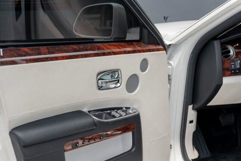 Used 2012 Rolls-Royce Ghost image 65